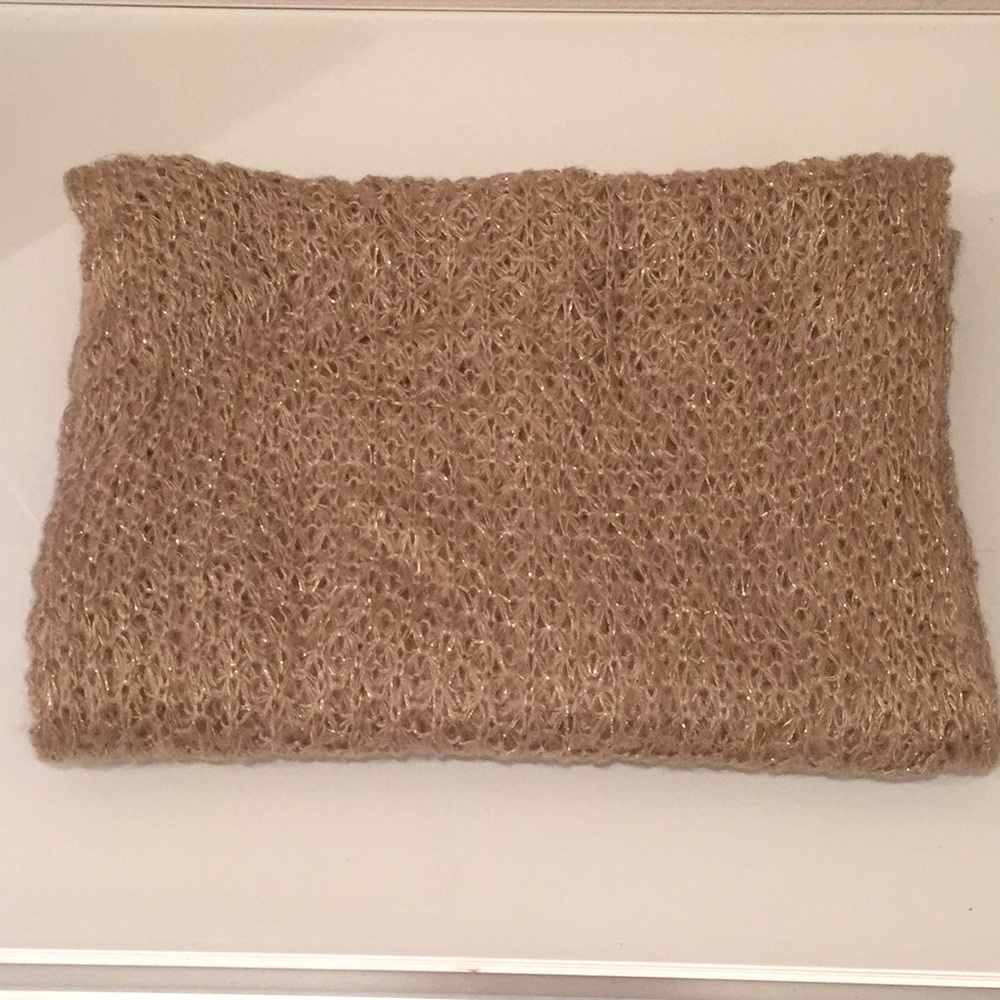 ALDO Infinity Scarf - Picture 2 of 2